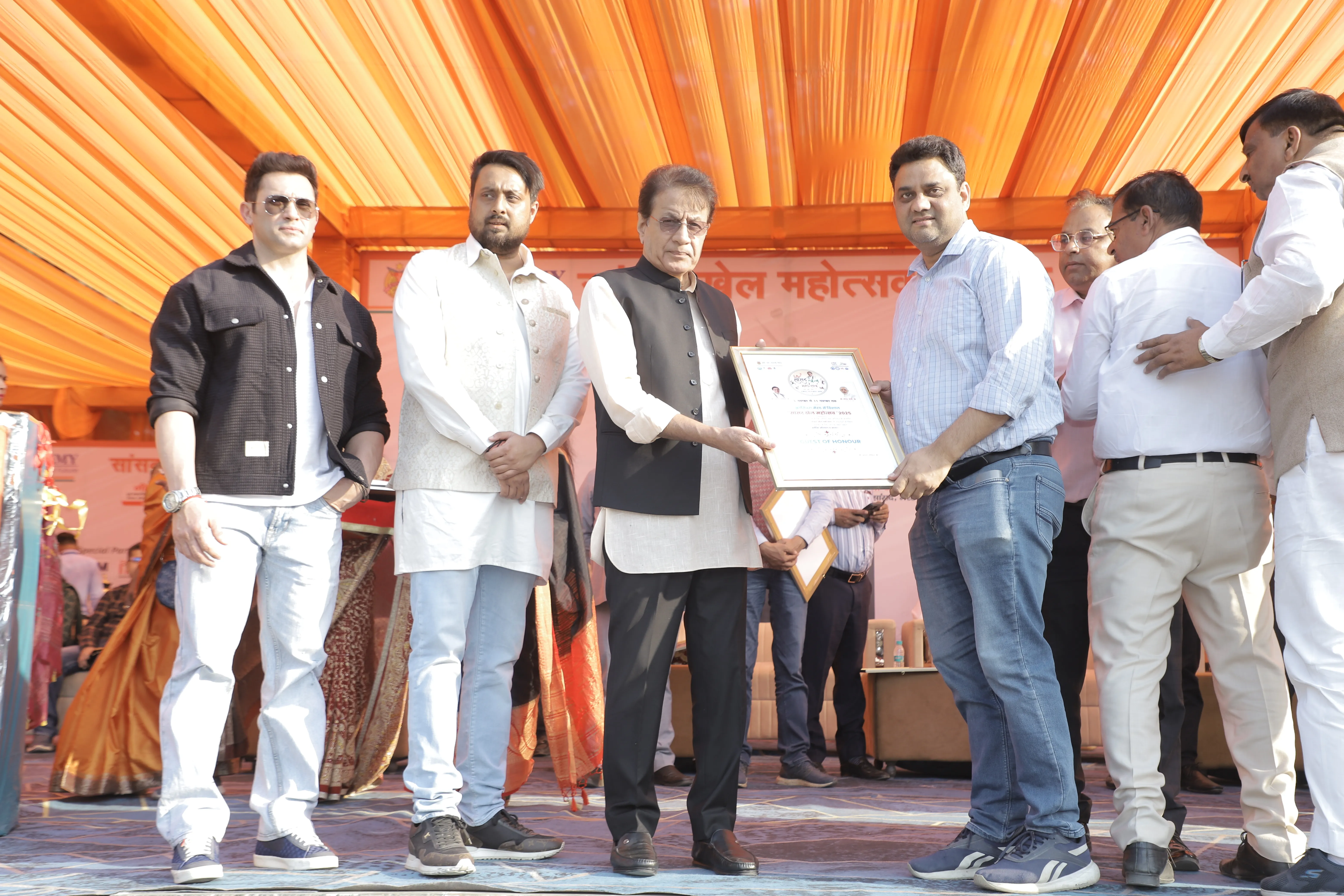 Meerut सांसद खेल महोत्सव 2025 में Apus NOVA Hospital और NOVA Hospital & Research Centre को सम्मानित किया गया