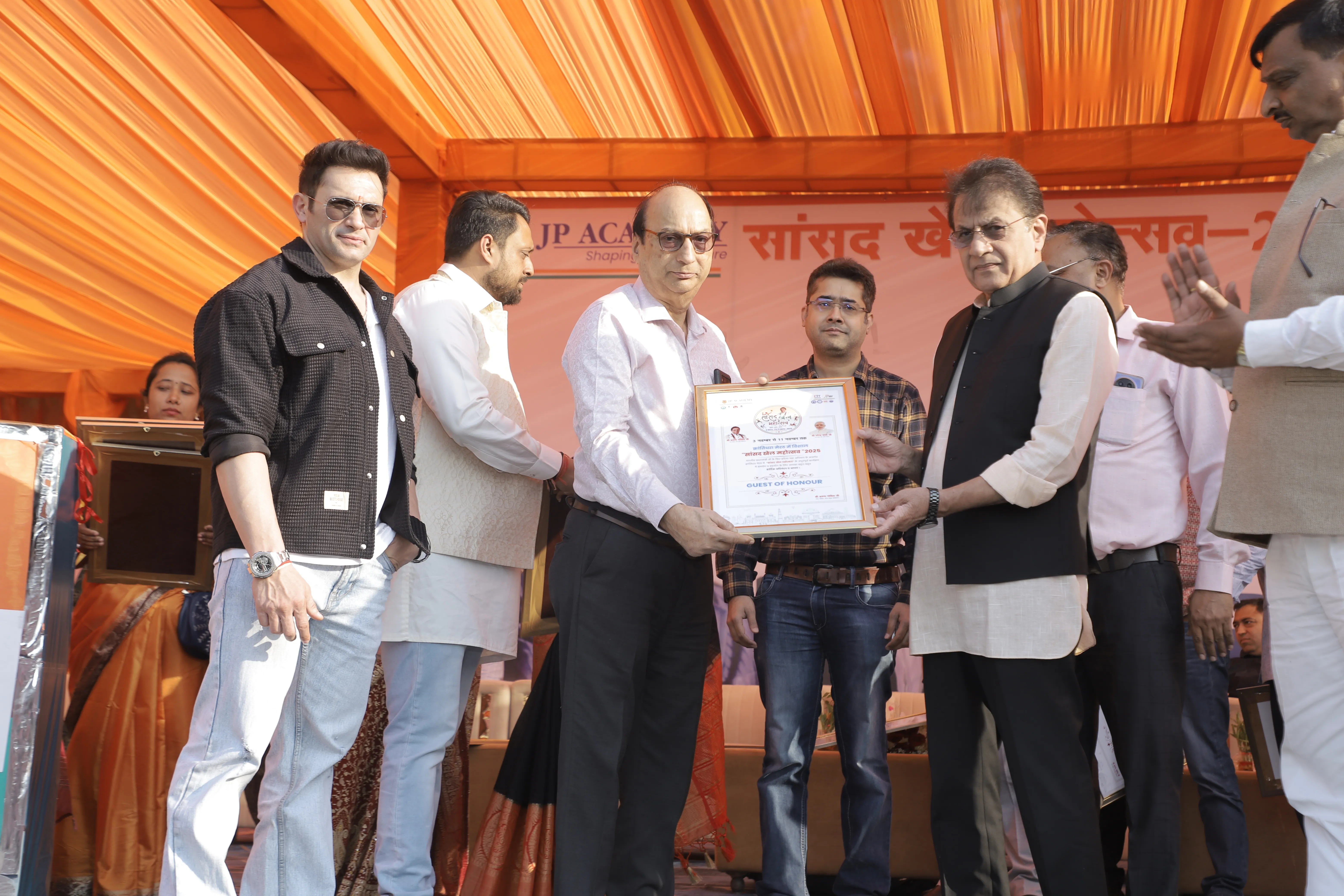 Gallery image for Meerut सांसद खेल महोत्सव 2025 में Apus NOVA Hospital और NOVA Hospital & Research Centre को सम्मानित किया गया